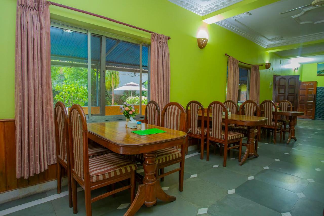 Spot On 445 New Hotel Natureland Pokhara Dış mekan fotoğraf