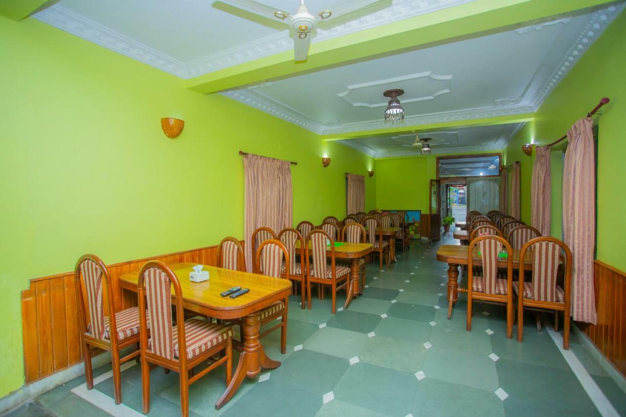 Spot On 445 New Hotel Natureland Pokhara Dış mekan fotoğraf