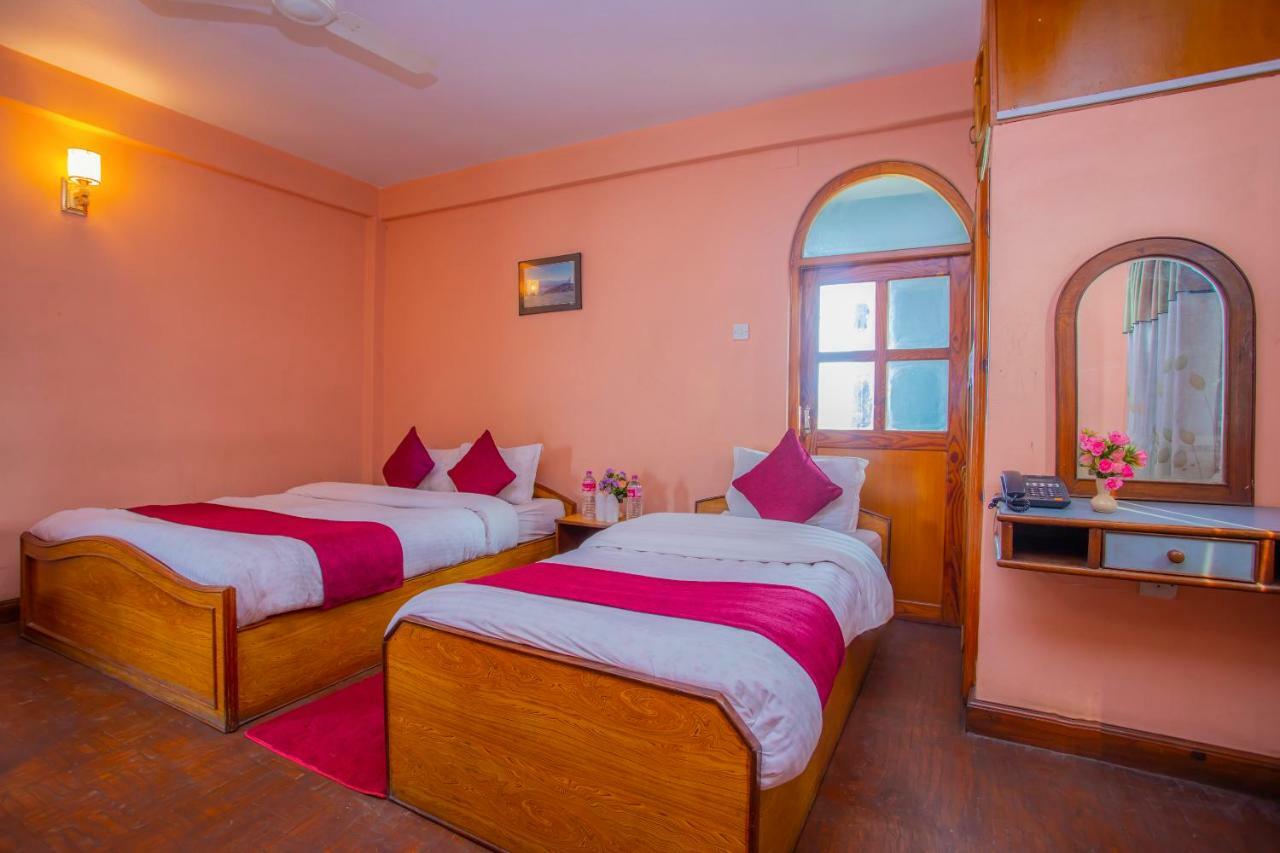 Spot On 445 New Hotel Natureland Pokhara Dış mekan fotoğraf